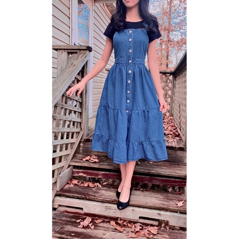 New blue denim dress, Cute for dates, traveling, picnics, get-together, etc...❤︎